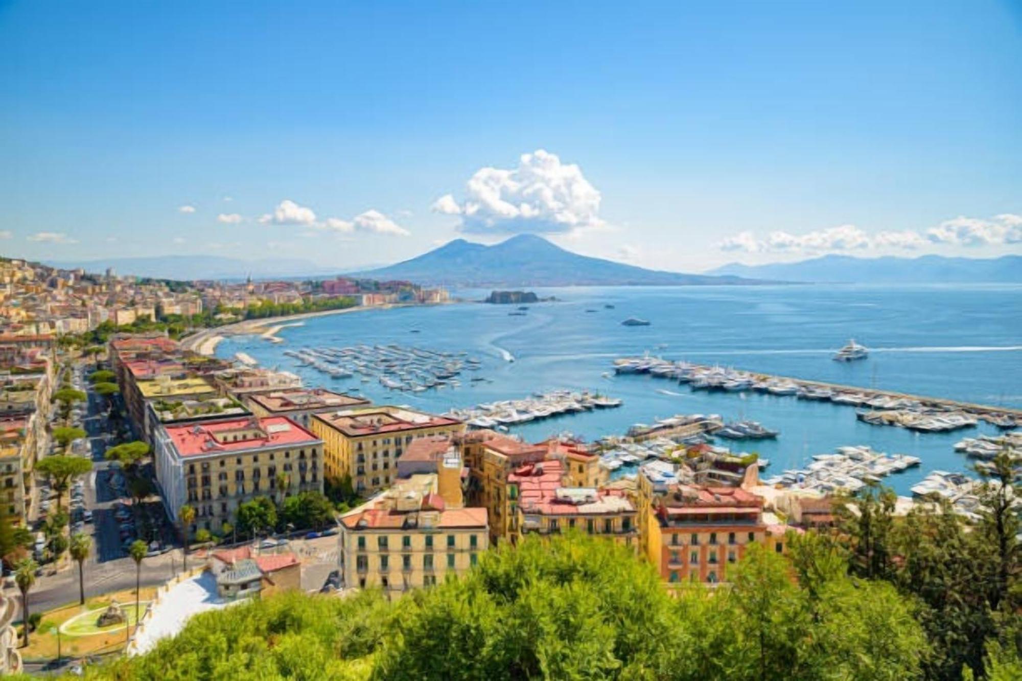 Apartment Beb Da Experience Napoli Toledo, Pompeii, Ercolano And Vesuvio